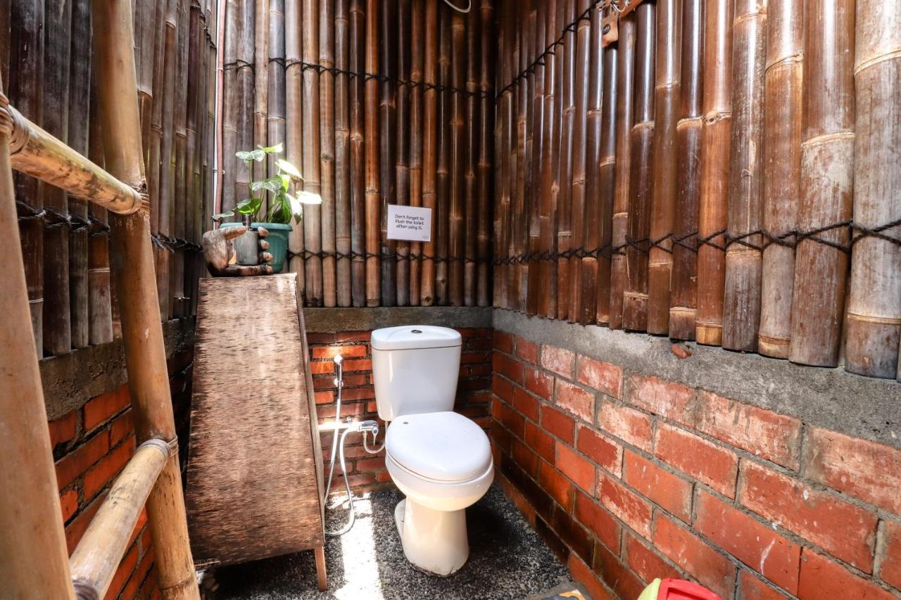 Alexiz Hostel Yogyakarta Luaran gambar