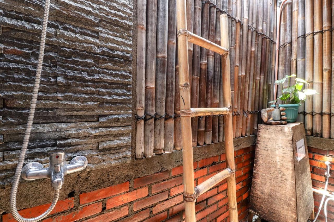 Alexiz Hostel Yogyakarta Luaran gambar